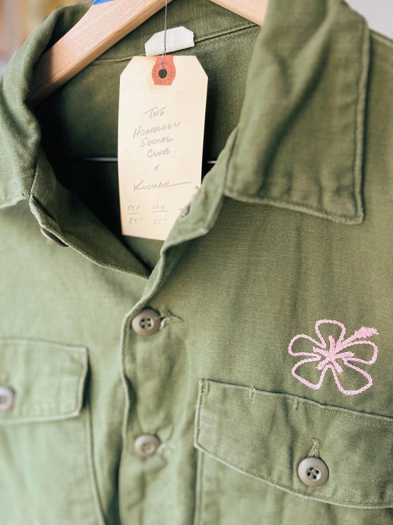 Hawaiian Islands Map - Vintage Chain Stitch Jacket 16.5"x34"